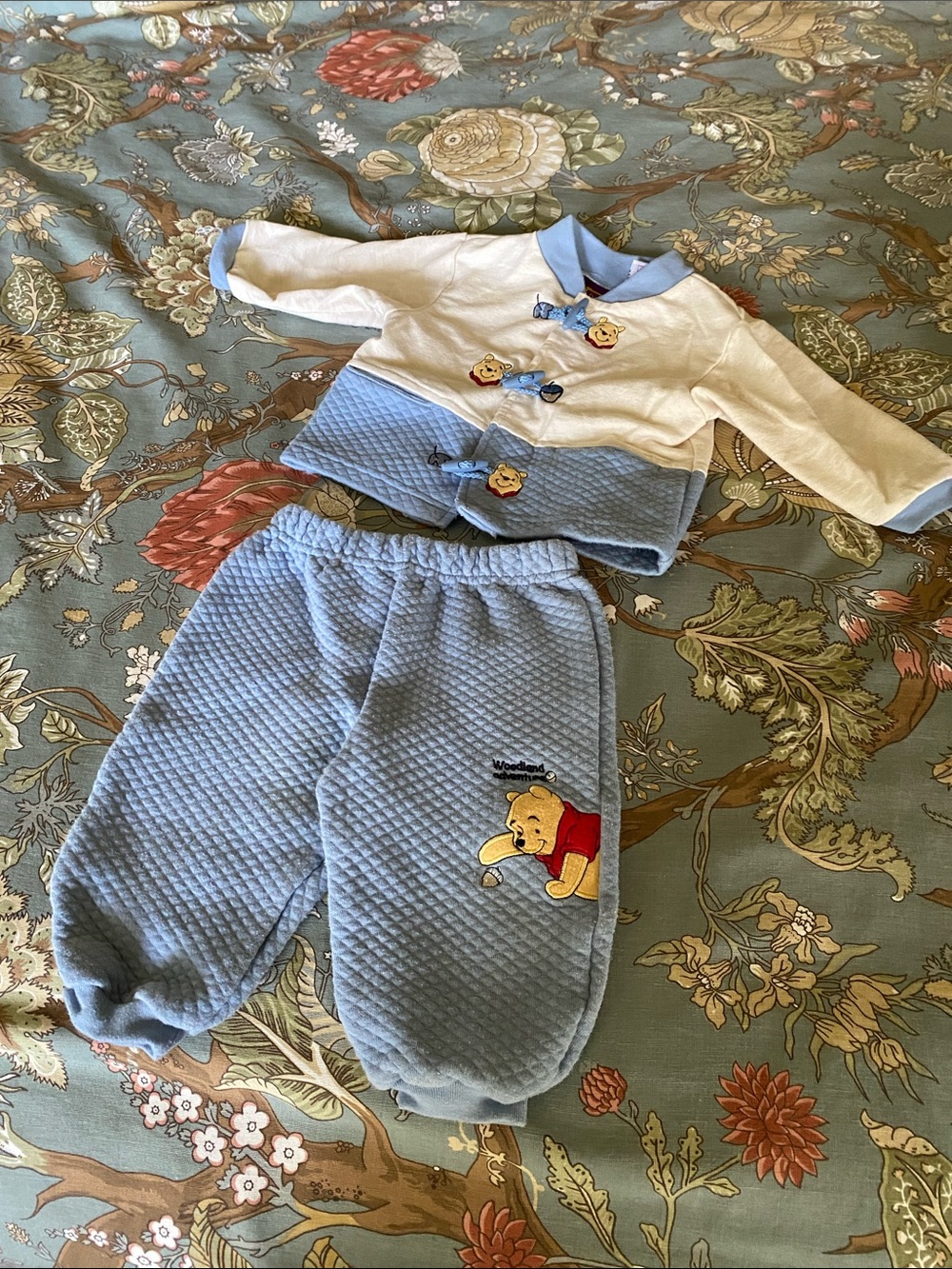 FOUR Matching Sets - Picture 2 of 15